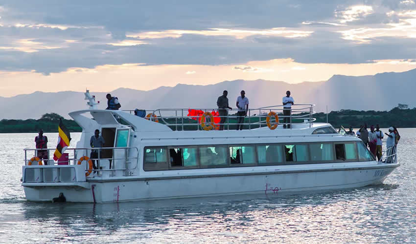 Boat Cruise Tours