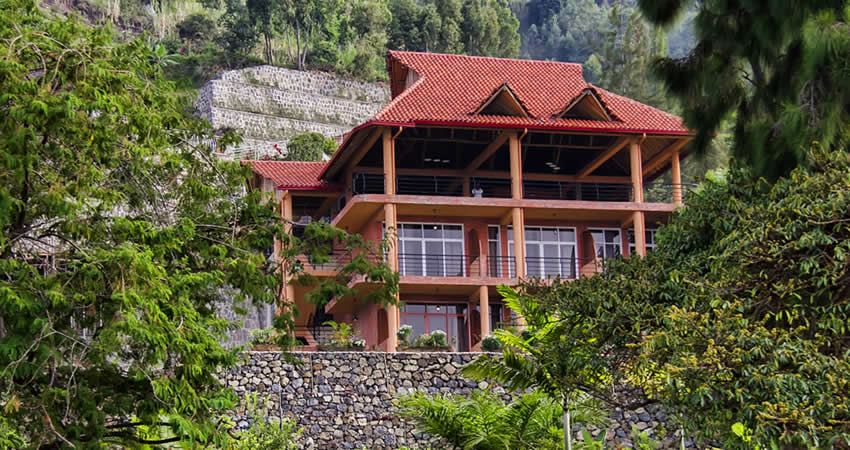 Hakuna Matata Lodge